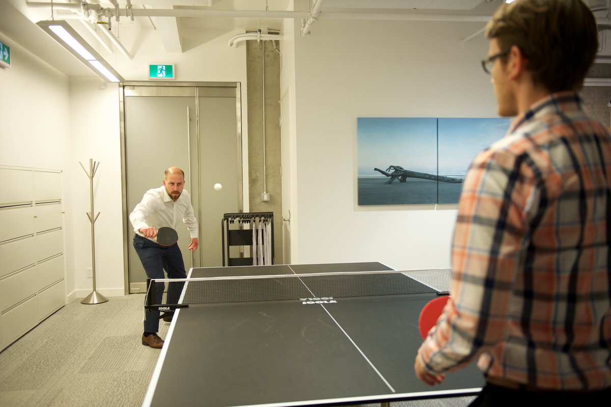 EdgarDevelopmnt's tweet photo. Friday afternoons means very serious ping pong matches.
#EdgarDevelopment #coalharbour #MNPtower #vanRE #vanarch https://t.co/g7oga864fl