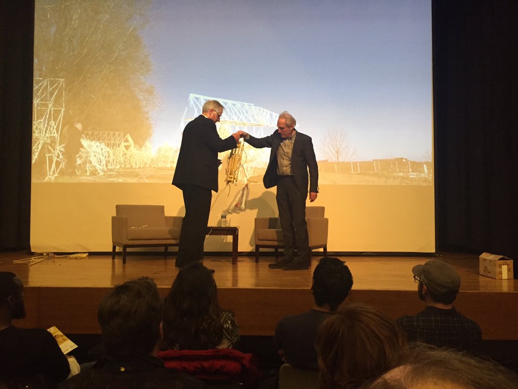 DutchCultureUSA's tweet image. Theo Jansen #strandbeest talk draws a full house at @ChiCulturCenter !