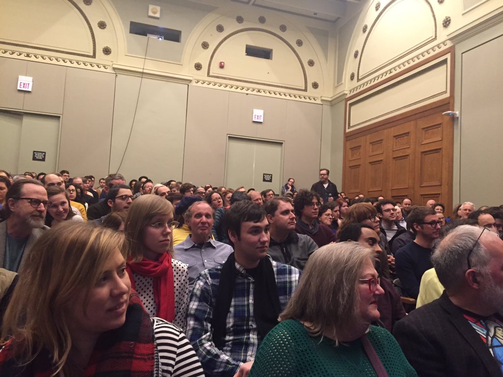 DutchCultureUSA's tweet image. Theo Jansen #strandbeest talk draws a full house at @ChiCulturCenter !