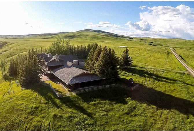 AddictProperty's tweet photo. Bar-N Ghost Pine Ranch, Alberta. 14,740 Acres @ USD$ 39.1M https://t.co/8RXPvyCcw8 #Alberta #Canada @sothebysrealty https://t.co/D2Eh6nXVso