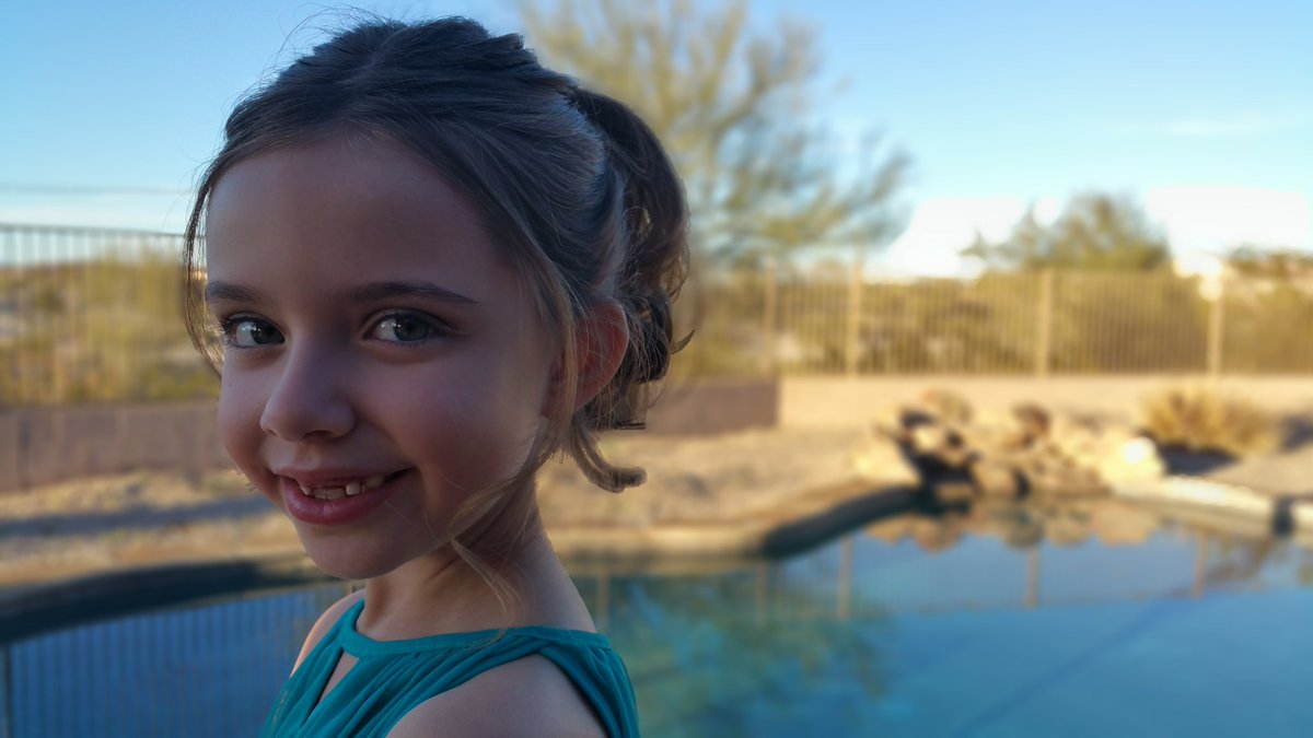 JAVinArizona's tweet photo. My princess ready for the daddy daughter dance! https://t.co/ELxtJDstV4