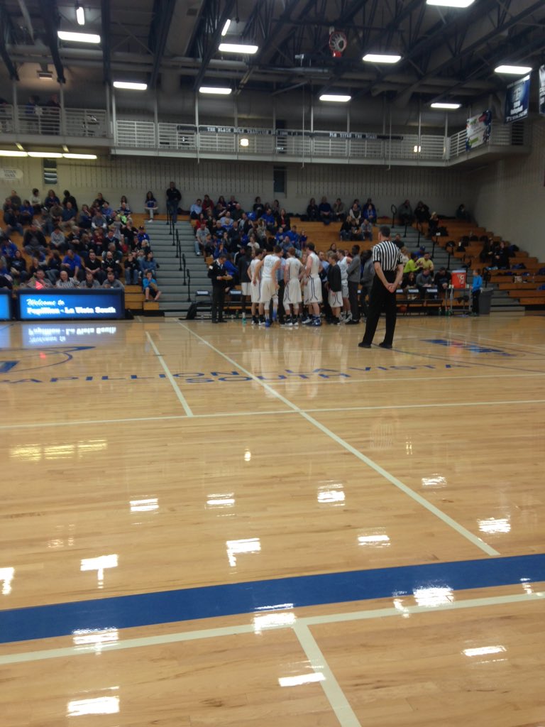 PLSHSTitans's tweet photo. Titans up 13 to 3 in the first! #lotsof3s https://t.co/A5x3wb0lX0