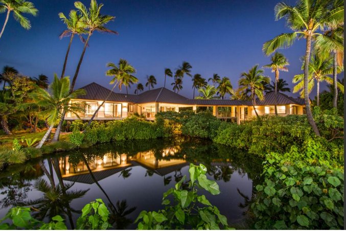 AddictProperty's tweet photo. Puako Beachfront, #Hawaii | 4 Beds; 4 Baths; USD$ 10.95M https://t.co/qpVfuxxkHi #property #forsale https://t.co/ZDRAQrMxUb