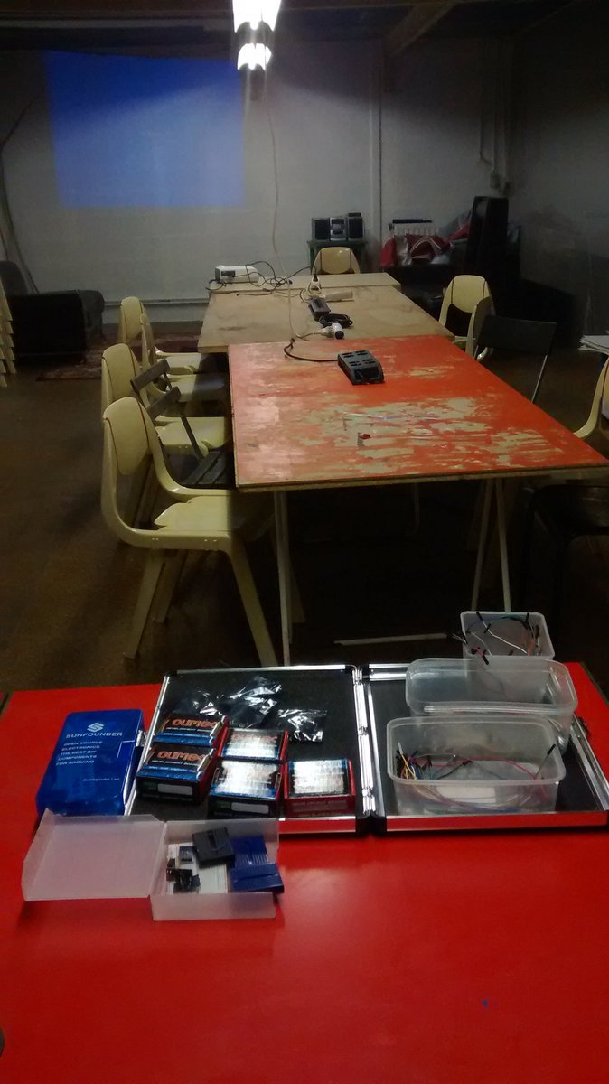 Fergus_L's tweet photo. Typical hackroom 7hrs before event starts? See you @WootDevices #3 very soon. @jackerspace #ESP8266 https://t.co/ddXjmFuBZ4
