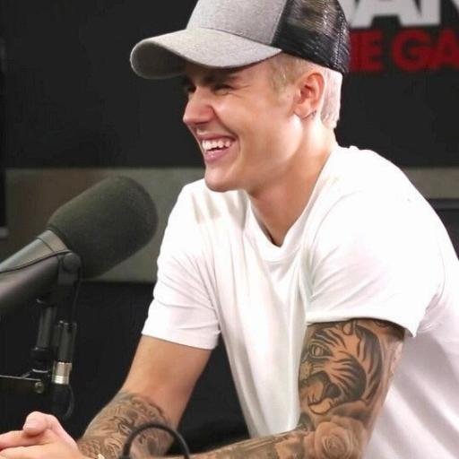 AppleHead2100's tweet photo. @thebiebz2100 https://t.co/JgJ7diFPqh