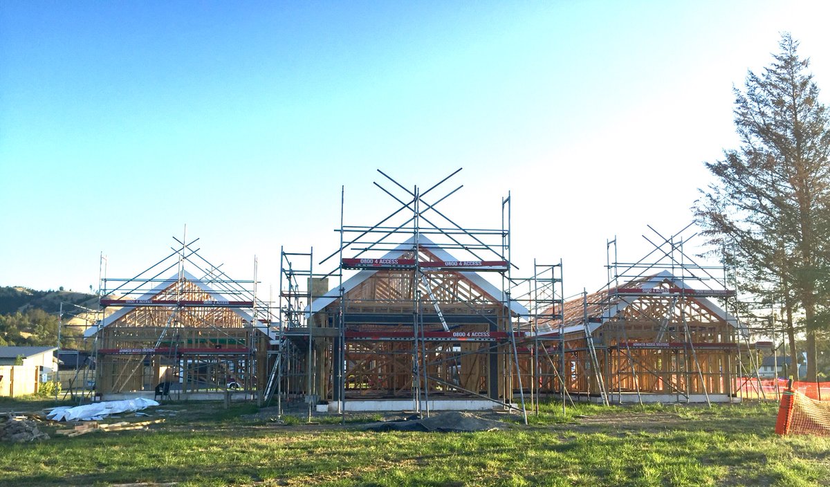 white_building's tweet image. Wooden fascia goes up.