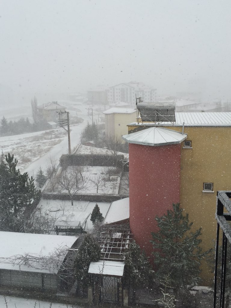 setabze's tweet image. Kar yağışlı bir Ankara sabahı