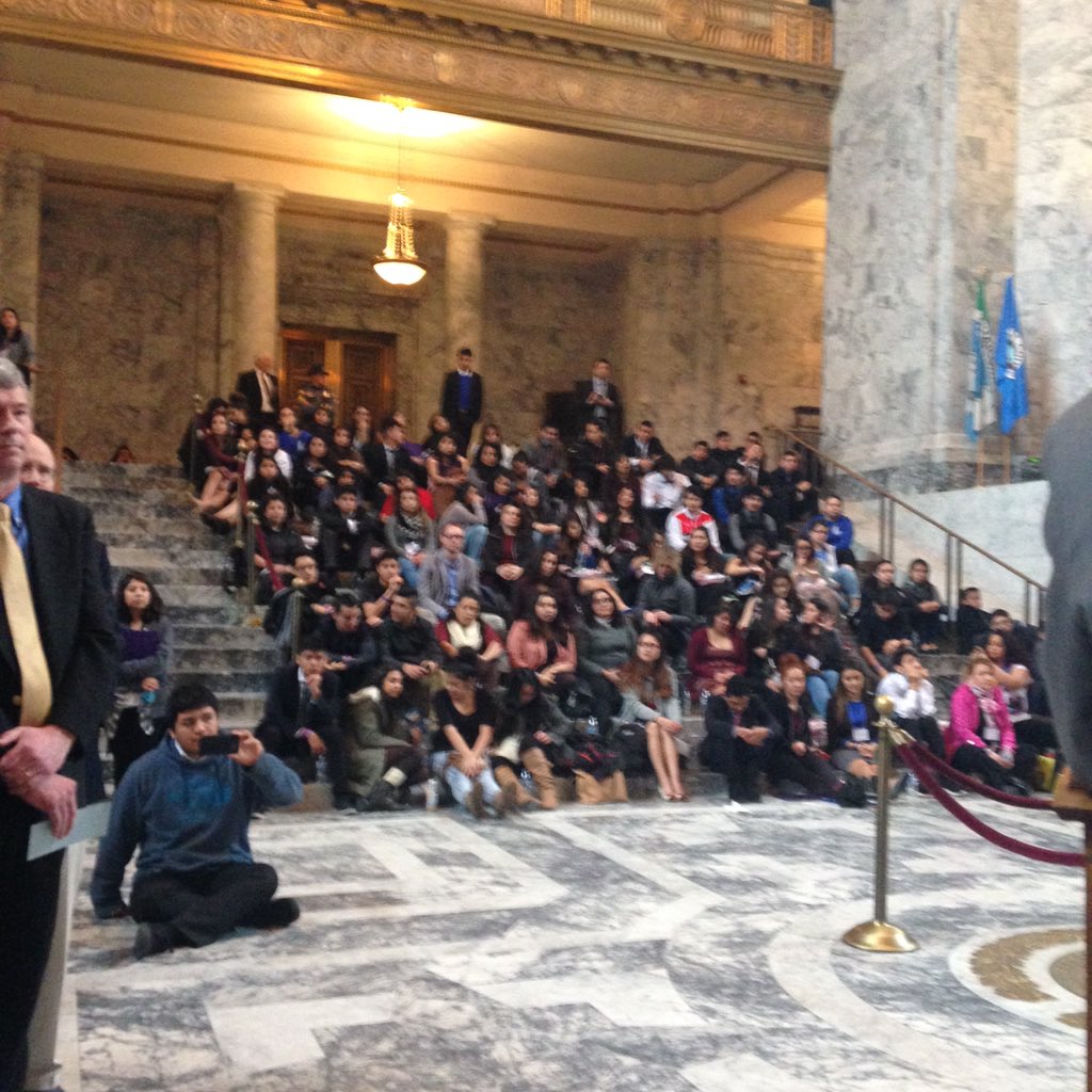 LEAPWA's tweet photo. LEAP students making change at the Capitol today. #LEAPlegislativeday2016 #LEAPconference #LEAP2Action https://t.co/uYLHcS879U