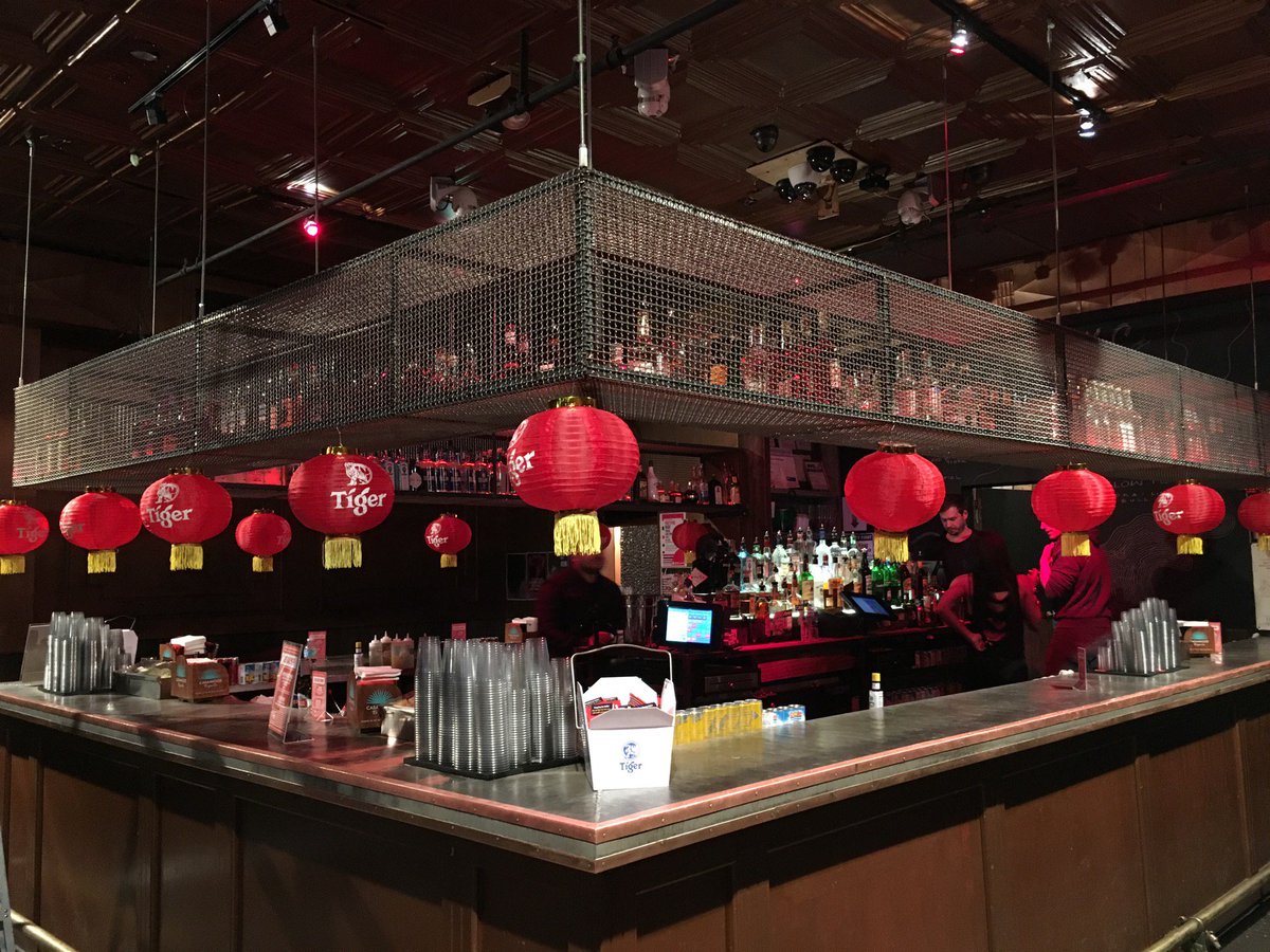 rajhnl's tweet photo. #AnChoi #TigerBeer (at @GoodRoomBk in Brooklyn, NY) https://t.co/LZBExxbNds https://t.co/mqxQe4eE93