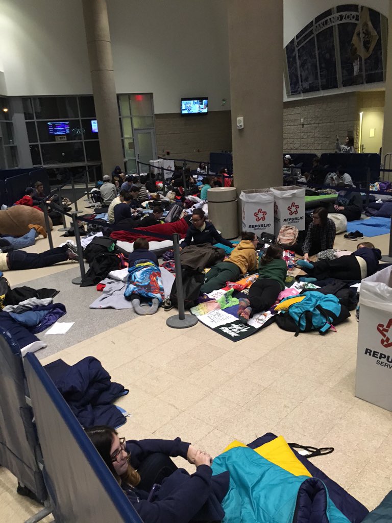 Zoo Slumber Party tweet media