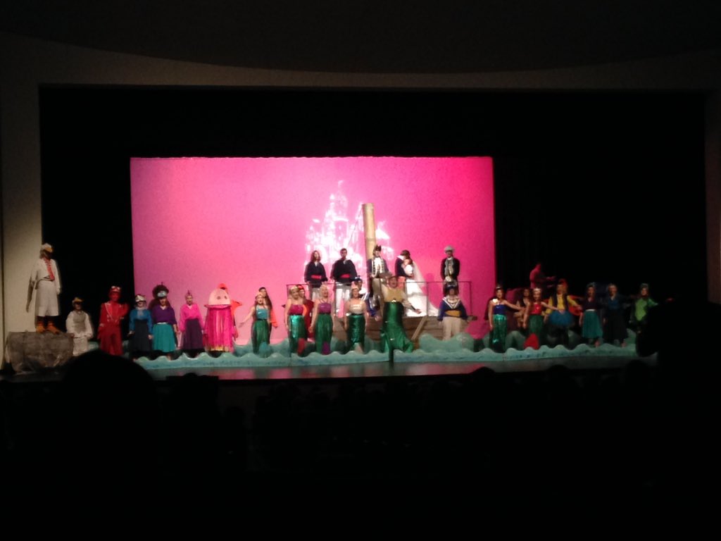 JBConnallyTC's tweet photo. Such an amazing show!! Great job! @ghseagletheatre https://t.co/4CmddO1AoU