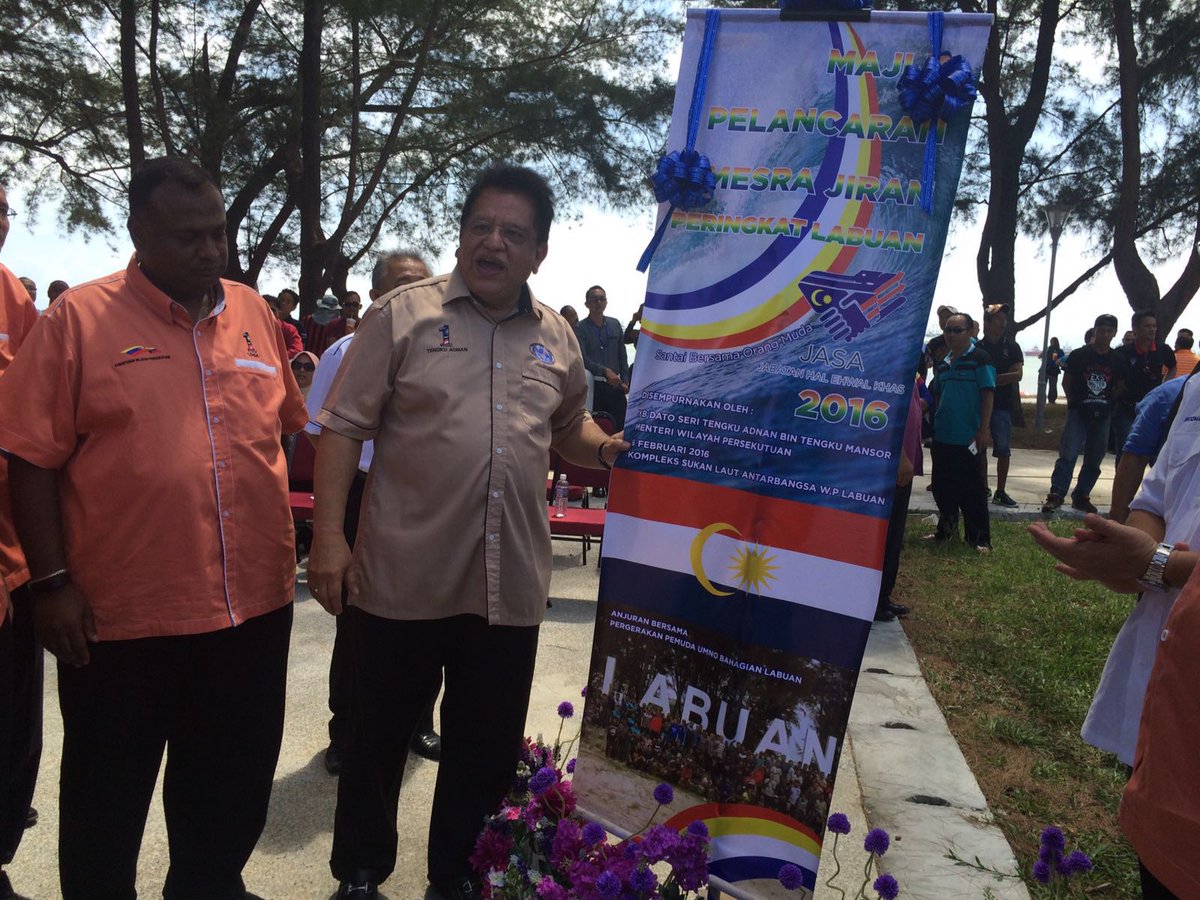 DVChongSG's tweet photo. #LiveUpdate Majlis perlancaran mesra jiran peringkat #Labuan #wpceria @TengkuAdnanReal https://t.co/CDz2c27pl8 @fatmichesalleh