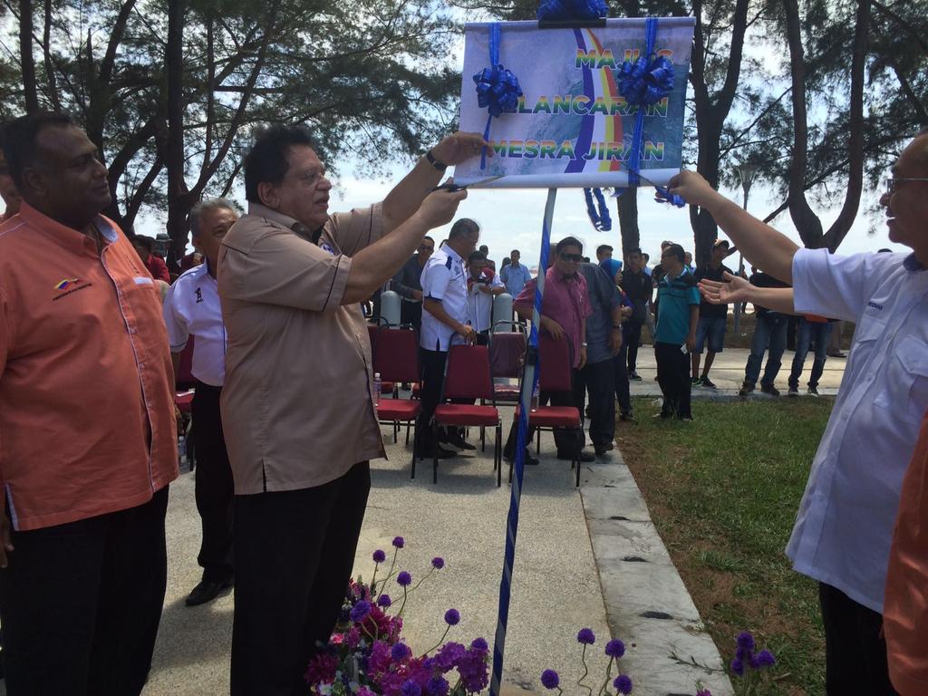 DVChongSG's tweet photo. #LiveUpdate Majlis perlancaran mesra jiran peringkat #Labuan #wpceria @TengkuAdnanReal https://t.co/CDz2c27pl8 @fatmichesalleh