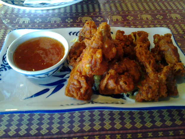 chrislui01's tweet photo. The dining out marathon starts! Lunch at #Syphay #yegdt today! Starting with fried chicken and spring rolls #yegfood https://t.co/DZBNDtX8sg