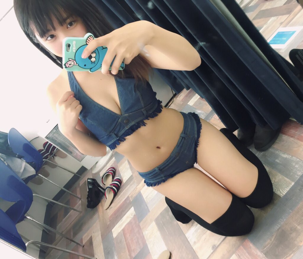 かっこよくてセクシーな水着の水沢柚乃