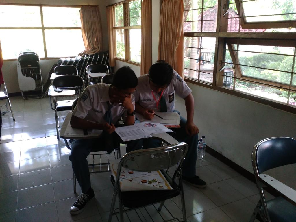 Sedang berlangsung babak final yang diikuti 15 finalis terbaik dari seluruh indonesia.

#STATION2016
#PRS2016