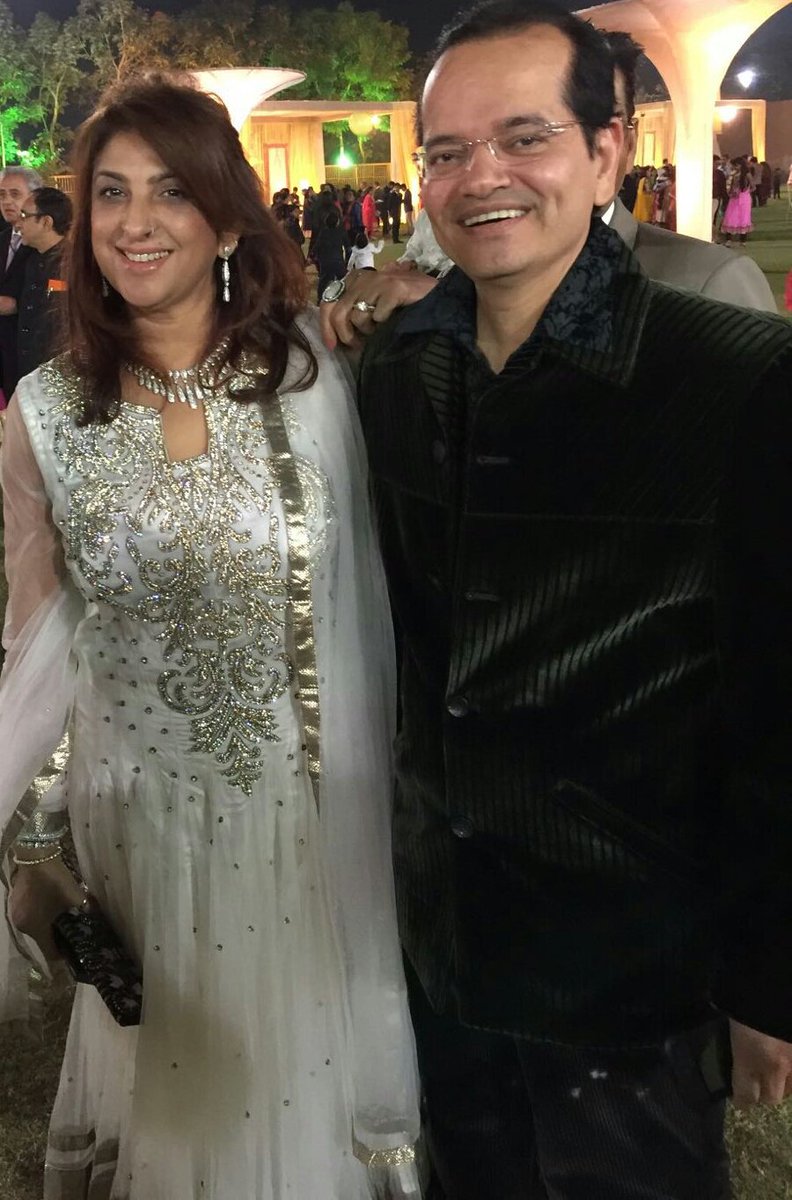 RealMeenuSingh's tweet photo. #in wedding #music king of Venus. .#chanpak jain...sir.. https://t.co/zydKfts3X3