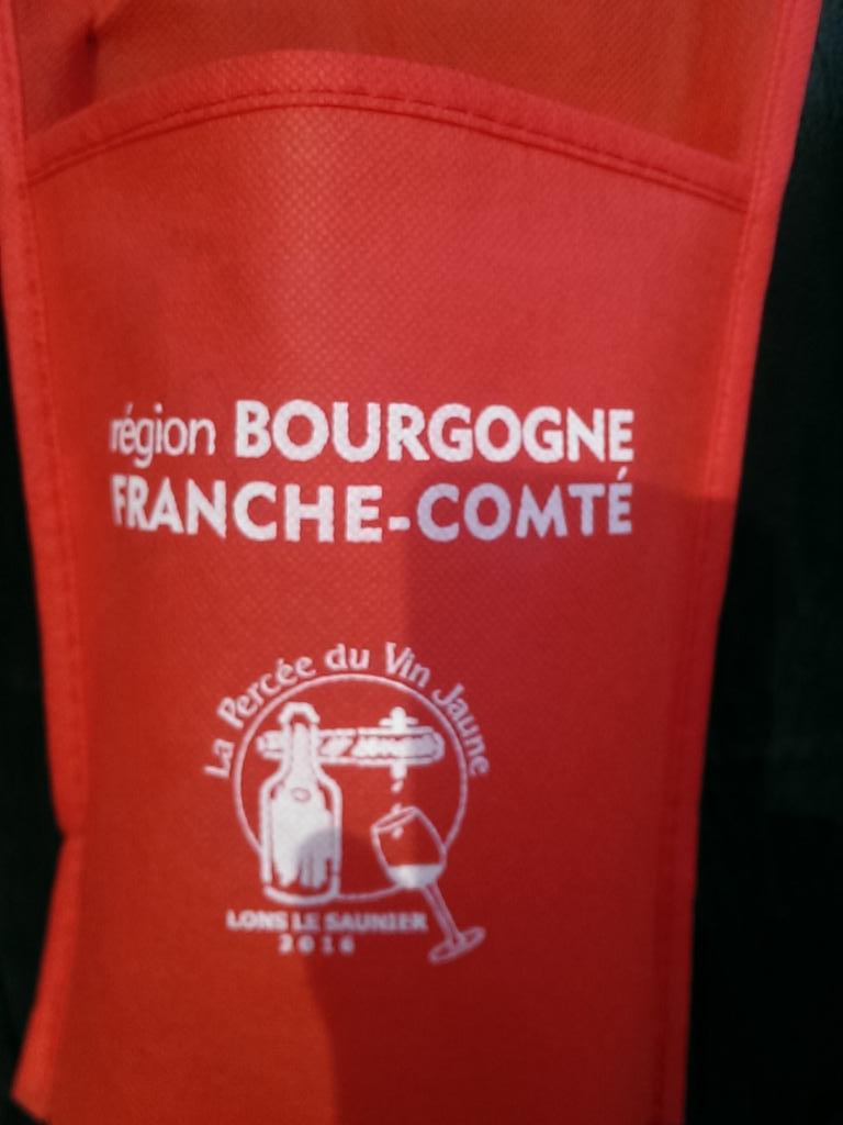 #perceduvinjaune 
Bienvenue dans Jura... Ça viticulture... Ses viticulteurs... Lons le Saunier...