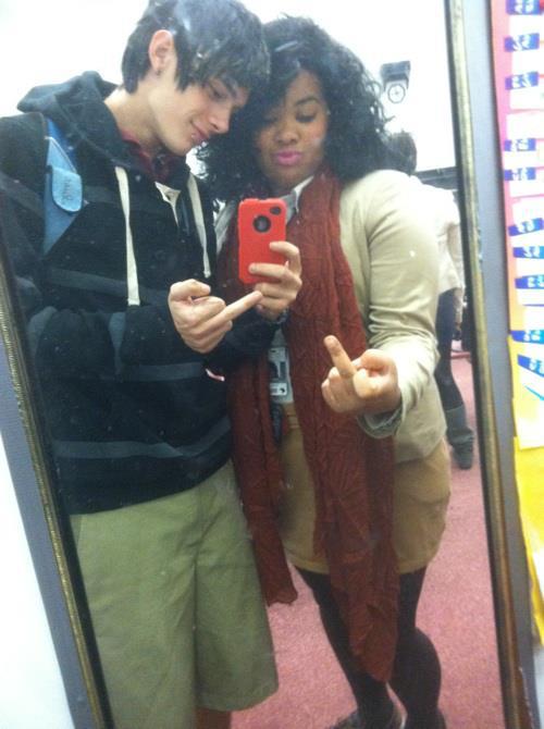 markbuttocks_'s tweet image. Big momma says fuck you. That's my girl(: