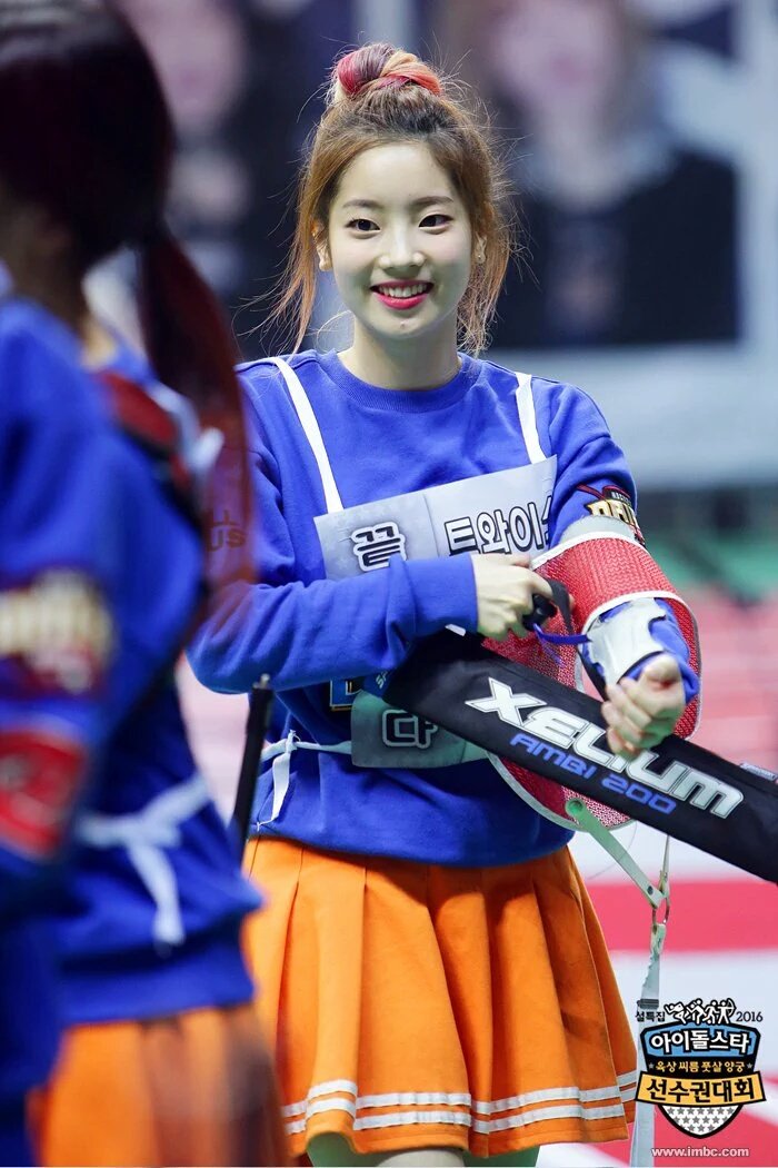 TWICE GLOBAL tweet media