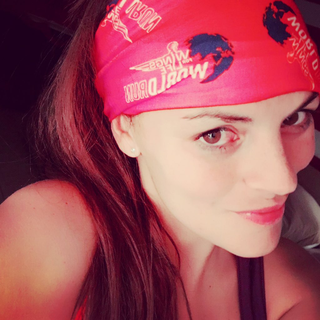 mllerunning's tweet photo. I'M A RUNNER WHAT'S YOUR SUPER POWER? #8maggio corri con il mondo @WFLWorldRun #wingsforlife @runnersworldITA https://t.co/ugkVkyezrT
