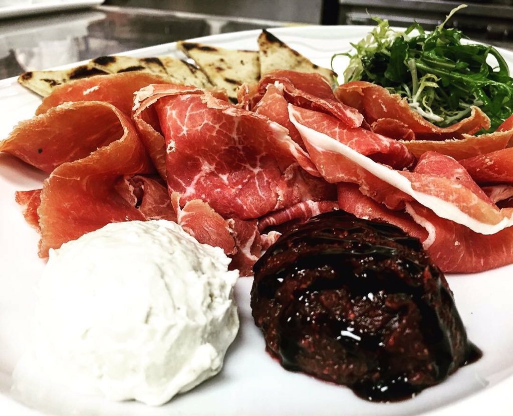 FiammaLV's tweet photo. Come experience our new menu#EATatMGM#foodie#Italian https://t.co/hnwPb8g9sV