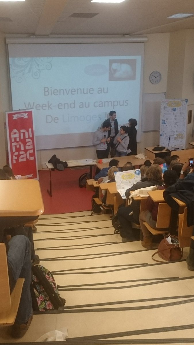 AudreyRenaudin_'s tweet photo. Avec @edPepz au #weac2016 de Limoges organisé par @animafac pour présenter le @REFEDD https://t.co/9jruytvboa