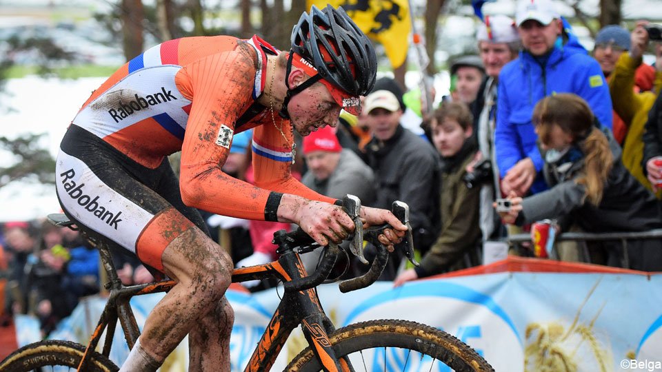 sporza_koers's tweet photo. .@mathieuvdpoel droomt olympisch: "Wil als mountainbiker naar Rio" https://t.co/zjEuddOHrC https://t.co/hOk3OOI28R