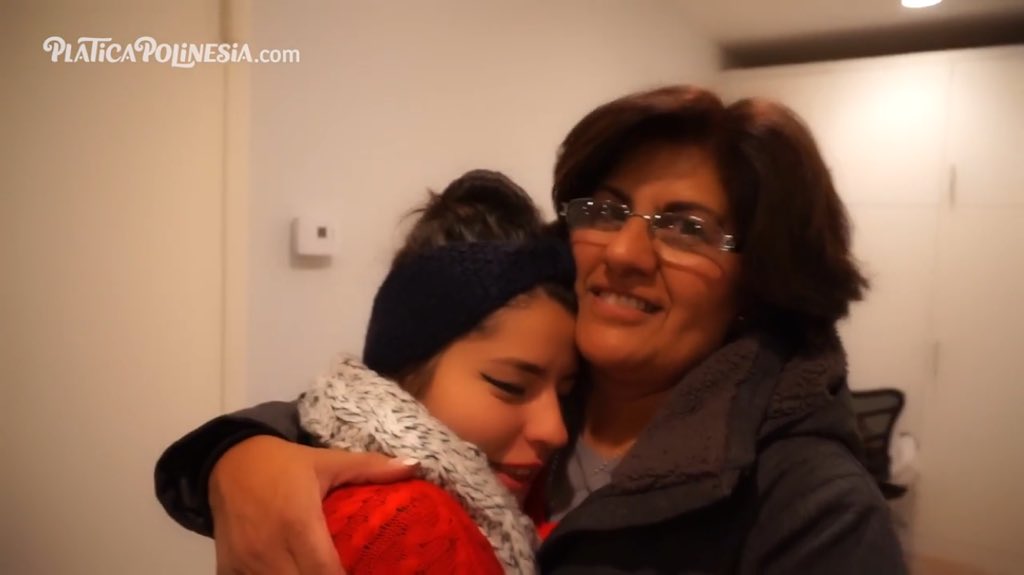 Mama_parody's tweet photo. La mejor hija del Mundo,los Extrañaré ❤ https://t.co/sQoQfnv0m0