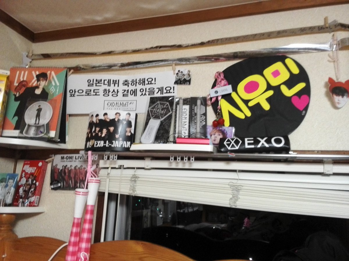 an_s2exo7lu's tweet photo. #繋がらなくていいから私の愛を見てくれ
#こんな部屋でも引かないよって人RT 

お部屋の壁なくなりそうです。はい。 https://t.co/8JAk7lDgH5
