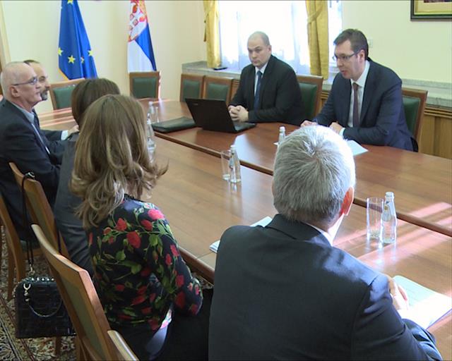 TanjugNews's tweet photo. TANJUG | Vučić sa predstavnicima nezavisnih kontrolnih organa (VIDEO, FOTO)
https://t.co/LSB9T4II1q https://t.co/J3OCwn1uab