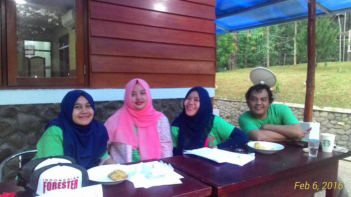 SYLVALESTARIAN tweet media