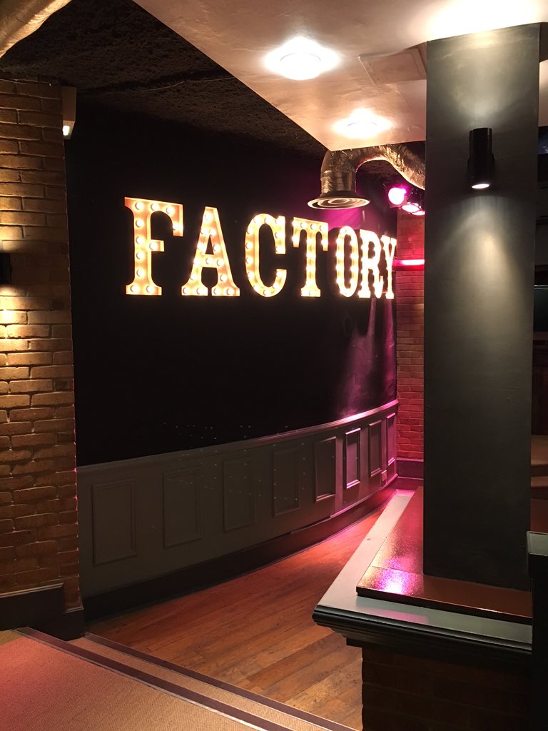TheGillsFC's tweet photo. FACTORY: Just half an hour until we open. #GFCFactory https://t.co/iVcCTnCZGC
