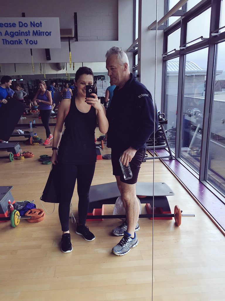 JanemDavis84's tweet photo. Quick workout with @ConDavis1 before going racing #DaddyDavis #BodyPump https://t.co/lHavagLYbV