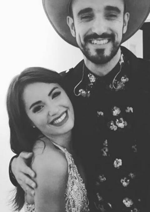 CamiReales123's tweet photo. @laliespos y @AbelPintos La rompieron ayer 😍❤ Mis dos IDOLOS Juntos 💚 https://t.co/VJmA4vv5Tb