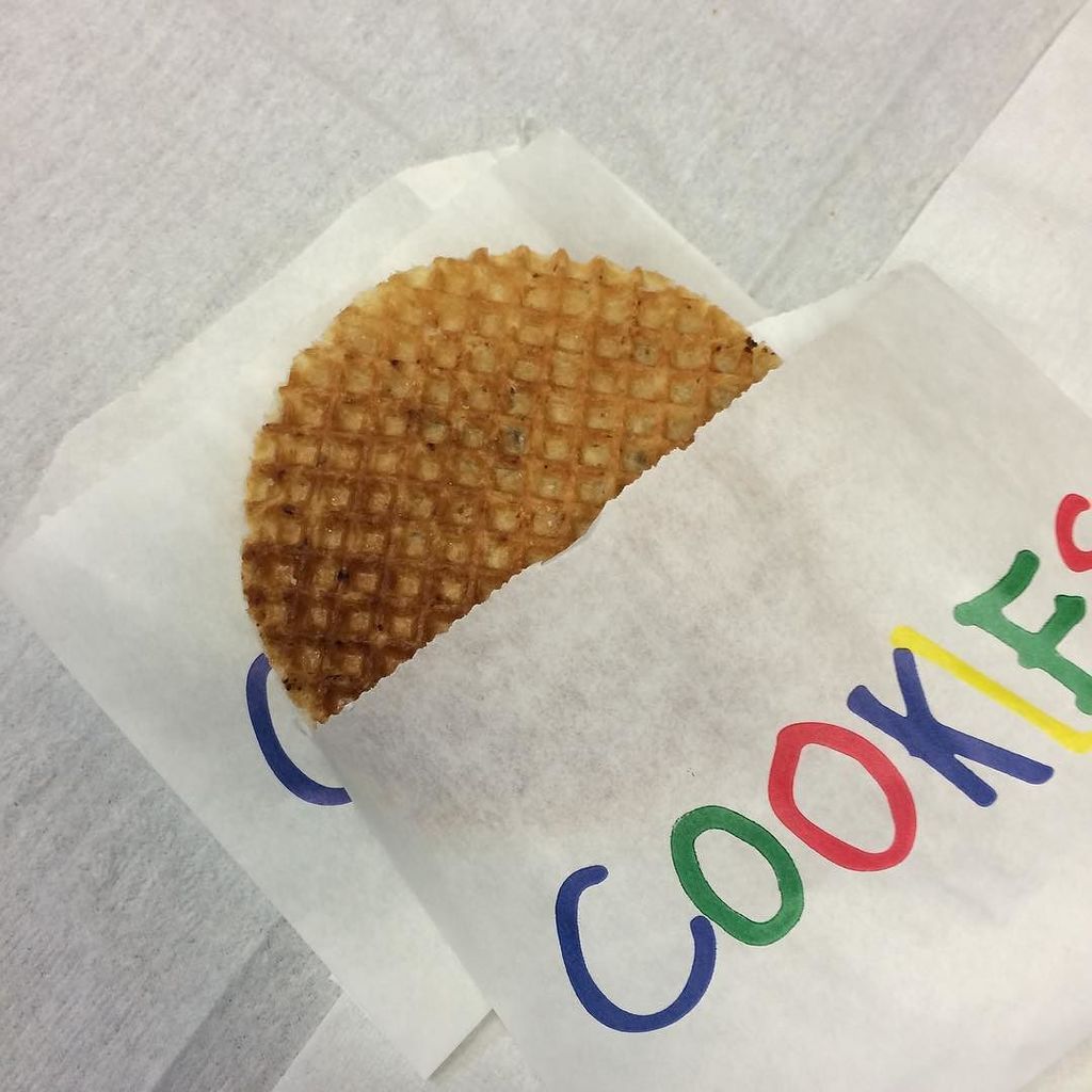CalEvans's tweet image. #stroopwafel #ssphp16 come and get &apos;em bit.ly/1T5eQT1