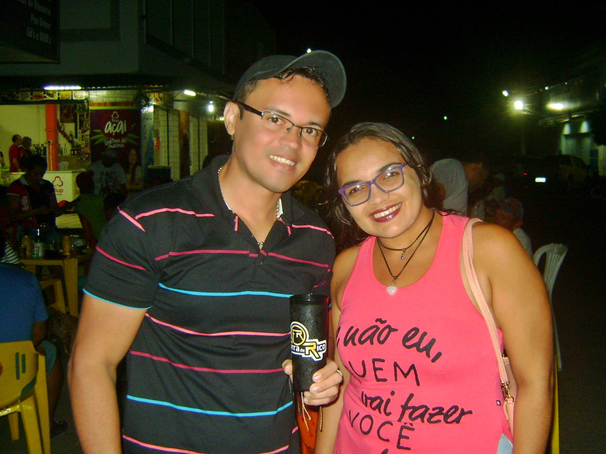 alberany_alves's tweet photo. Com @FhotoFranciane, no #EspetinhoDoNaldinho.
#FarraDeRico 
#FarraDasAmigas
#Carnaval2016 
#SantanaDoMatos_RN https://t.co/IKlc22keNy