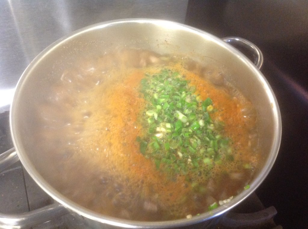 mochillibbq's tweet photo. Mmmmmmm #Texasbeans #boldflavor #thebeanbowl https://t.co/q8Z5r4kDka