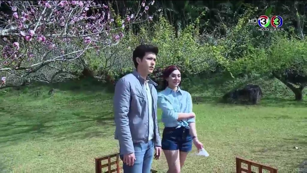 AmnutS's tweet photo. เล่นอะไรเป็นเด็ก #นางเอกขี้แกล้ง #นายพญา #andrewgregson #wimarnmekhala #วิมานเมขลา #6Feb2016  #lakornthai #CH3 https://t.co/H97QXve1sV