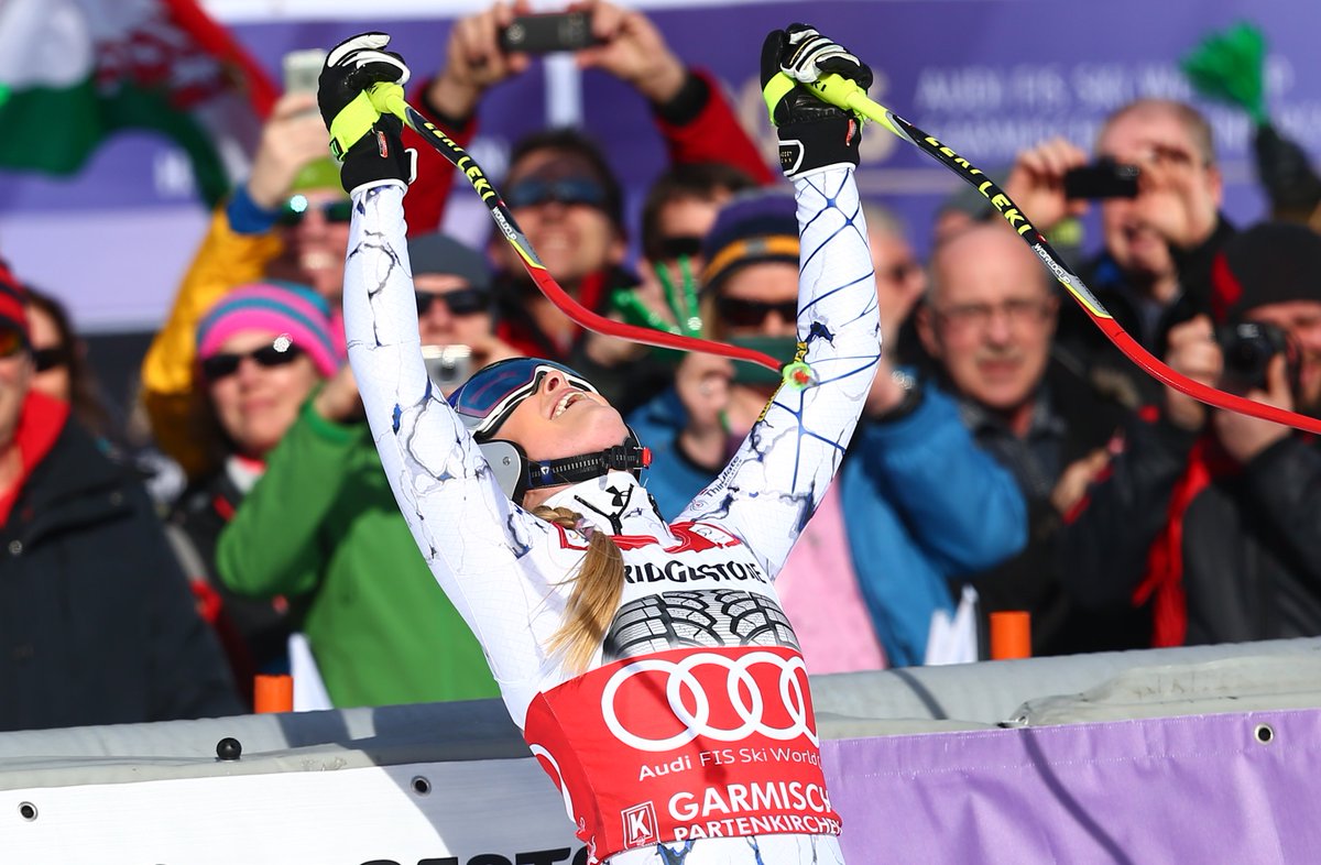 LEKIUSA's tweet photo. Lindsey Vonn crushed the women’s World Cup Downhill in Garmisch w/ a 1.5 second margin of victory! #LV76 photo: GEPA https://t.co/o5AjdSvLjv