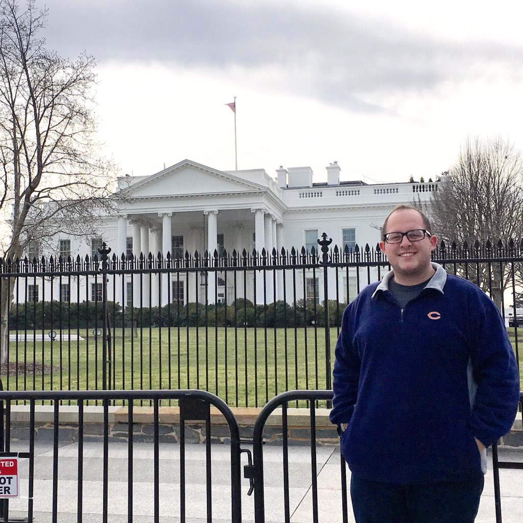 andrewjpg's tweet photo. Starting the day with a walk around the National Mall and a visit to the @WhiteHouse. #AtTheWH #WHSocial #VisitDC https://t.co/rbDQ5K1KK7