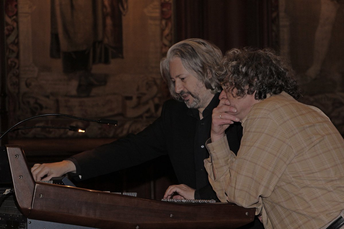 ARTeM_asbl's tweet photo. @ARTeM_asbl-@FeBeME_BeFEM concert Kupper, Barrière &amp; Clozier SalleGothique @VilleBruxelles https://t.co/9nEXXUYrtV https://t.co/5ZLp8HYTq0