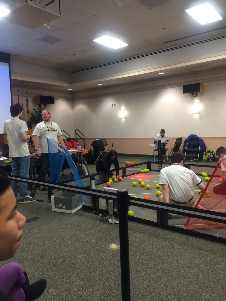 TangieScales's tweet image. #VexRoboticsCompetition #Seahawks #SomersDelta #TeamSomers