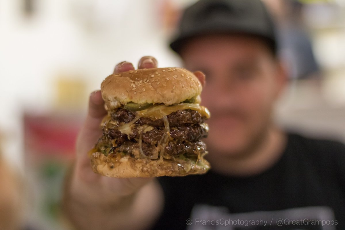 #CTFoodChallenge. Month 1. Week 1. This month we are testing <a href="/CapeTown/">ᑕᗩᑭE TOᗯᑎ</a> best burger <a href="/Woodies_SA/">Woodies Burgers</a> triple stack #Winning