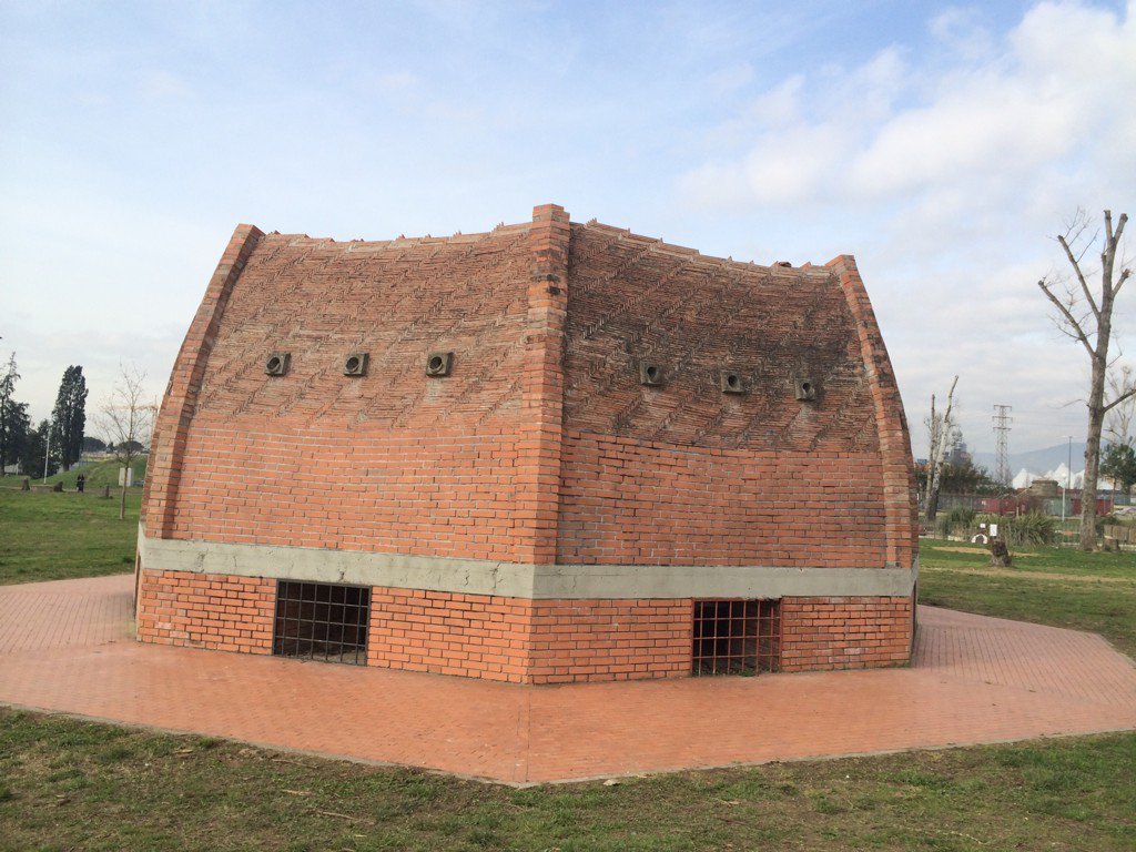 Grazie a tutti! Stamattina abbiamo fatto un buon lavoro #bastainciviltà #noncifermiamo <a href="/angelidelbello/">angelidelbellofirenze</a> <a href="/comunefi/">Comune di Firenze</a>