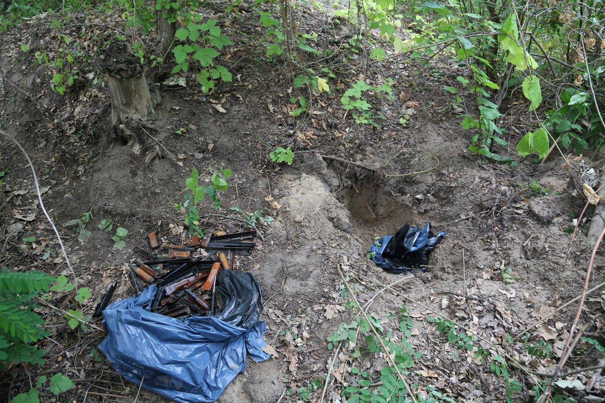 СБУ показала оружие, из которого стреляли на Майдане: фото 