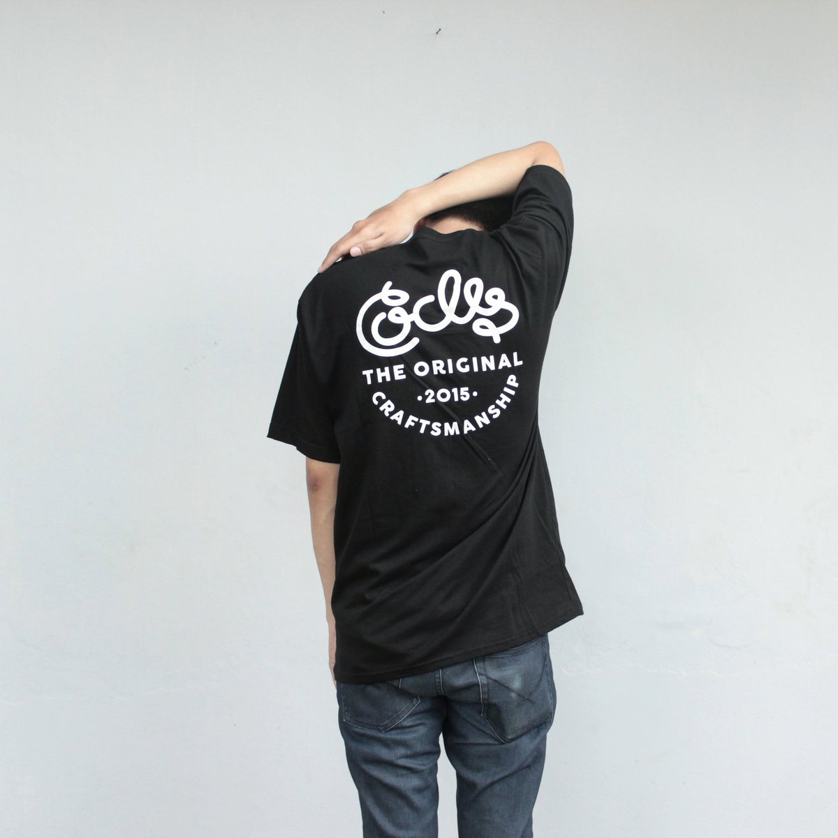 Classy
Available size L
For order 
Line : coclesgoods