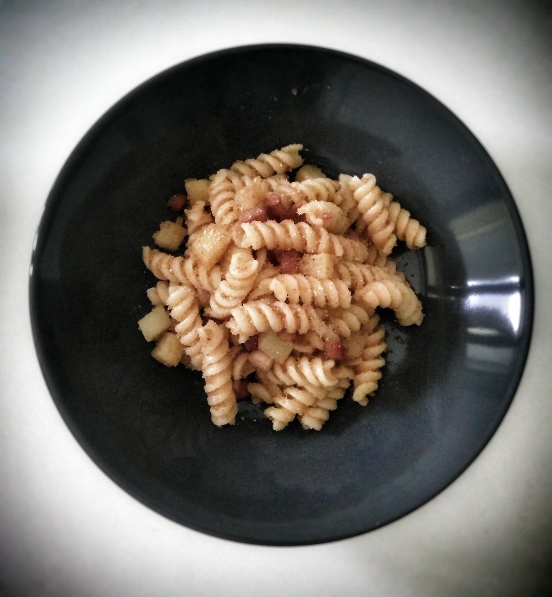 _sgrisanti's tweet image. Momento Passione!Fusilli @PastaLaMolisana con pancetta,patate e pangrattato! #foodie #pasta #MadeInItaly @tastewant