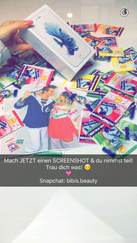 ninamausale's tweet photo. @BibisBeauty  @julienco_  mir würde es so viel bedeuten zu gewinnen ❤️🙈😭 bittöö ! Hab euch lieb ! #traudichwas https://t.co/DfjMEJKIrZ