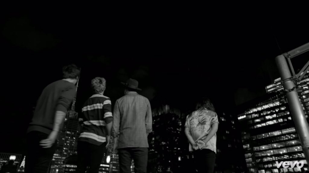 2nfh2g2's tweet photo. ちょ、マジで誰か1D語ろ！
さっきDVD見とったらテンション上がったままーー
それとフォロワーとやらも増やしたいなぁ
＃One Direction
＃1Dなど https://t.co/0BRvdkaVWe